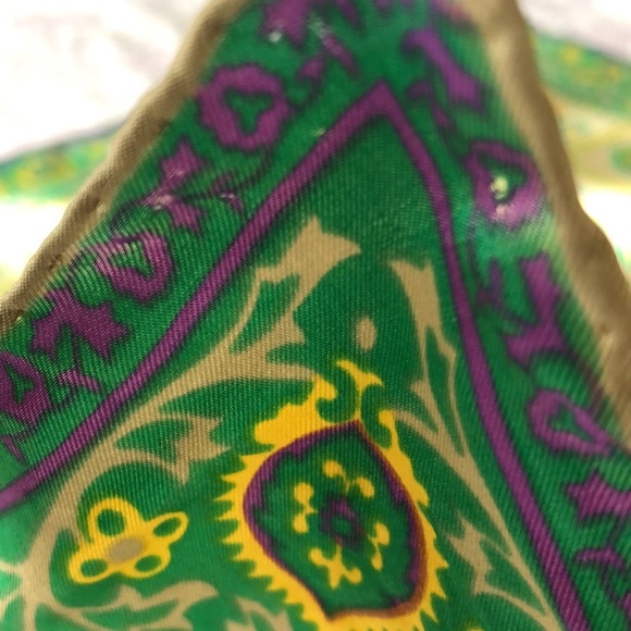 Sally Gee 1960 1970s silk rayon  printed scarf Plus bonus Champaign silk scarf - Picture 6 of 9